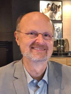 Portrait Prof. Dr. Oehler; Quelle: privat